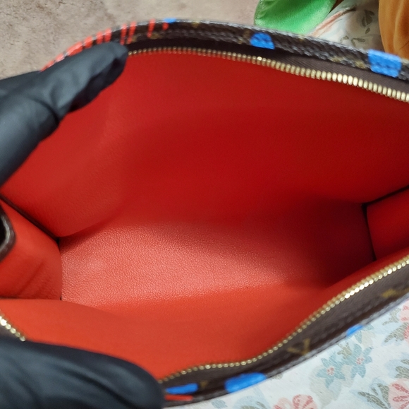 🎁SOLD🎁 Toiletry 26 Jungle edition - Picture 7 of 13